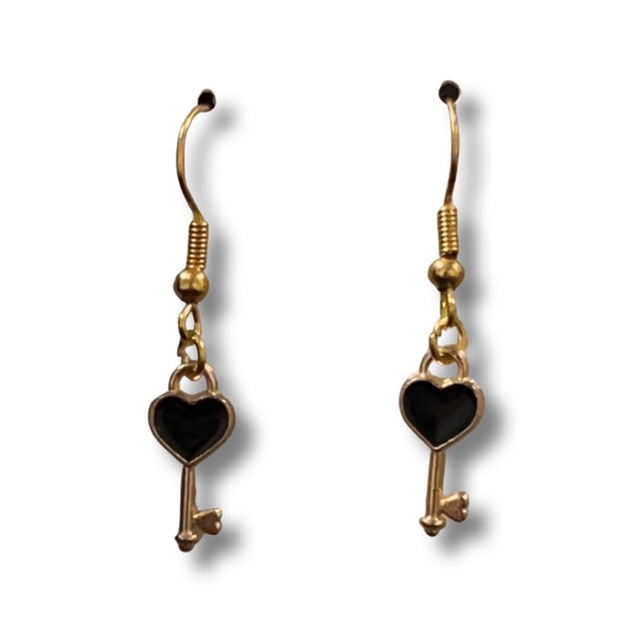 Jewelry - 🔴Handmade Heart Key Earrings🔑